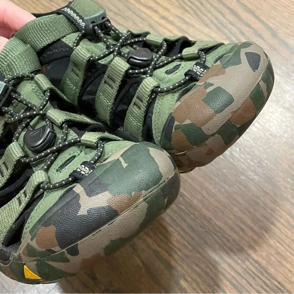 KEEN Boys Big KIDS NEWPORT H2- DUSTY OLIVE